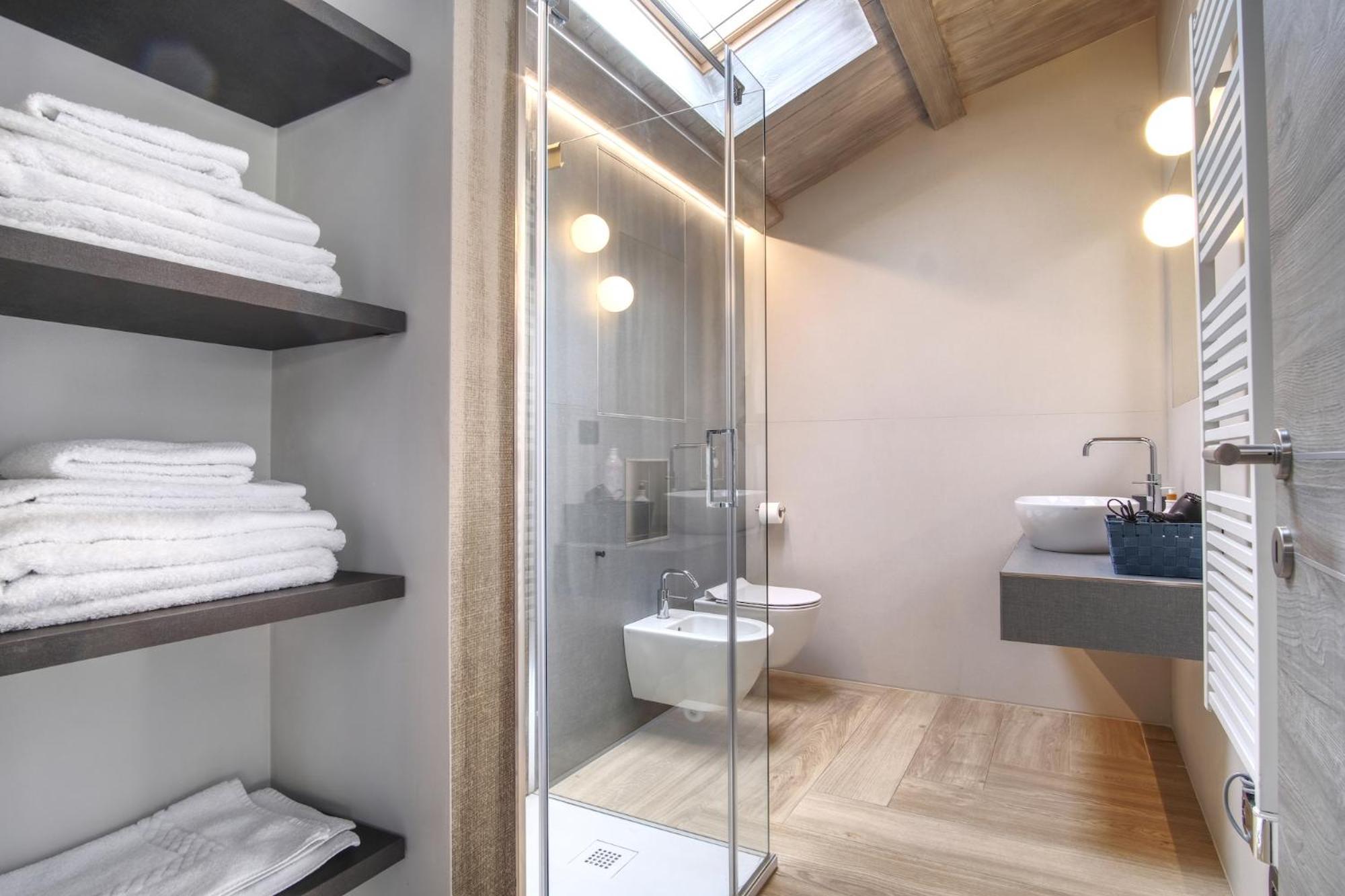 Sui Generis - Aosta Urban Apartments NOVITà STRUTTURA IN APERTURA Extérieur photo